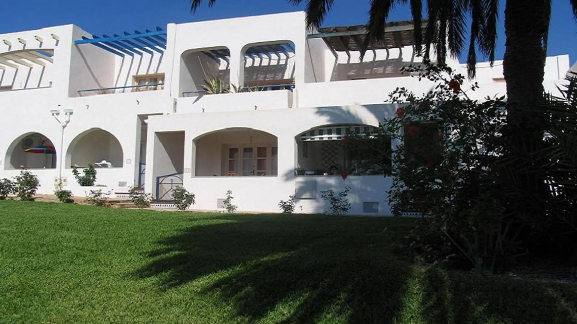 Impressive Apartment In Ground Floor With Terrace Of Two Rooms A A And Pool Playas de Vera